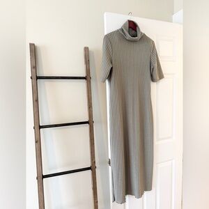 Vintage sage green ribbed turtleneck dress in size medium